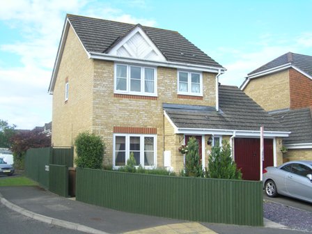 19 Holland Drive, Andover Holland Drive, Andover Andover SP10 4LR